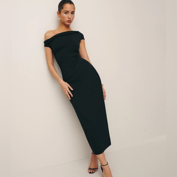 Reformation Dresses & Skirts - Reformation Black One-Shoulder Midi Dress